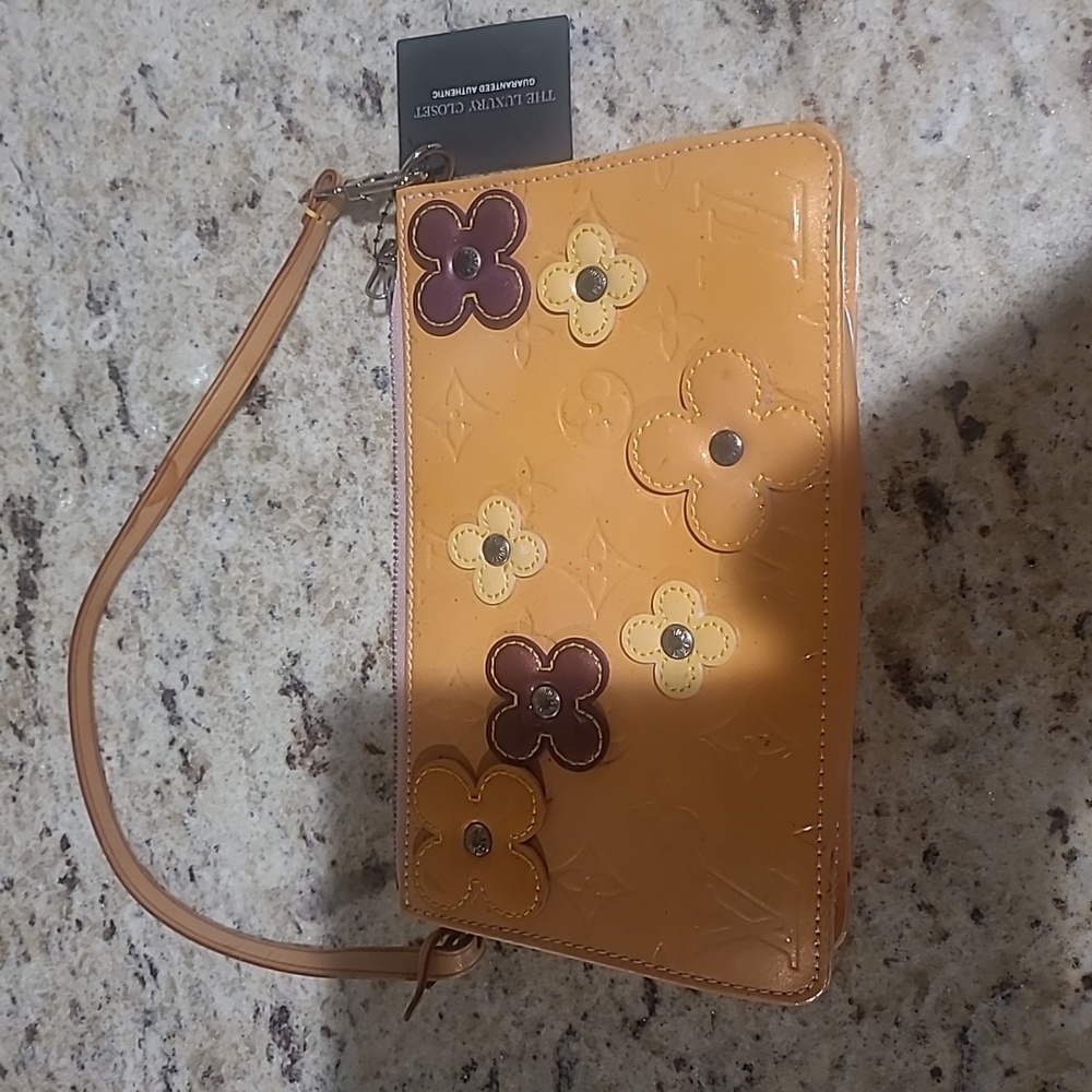 Authentic Monogram Louis Vuitton Vernis Lexington Pouchette